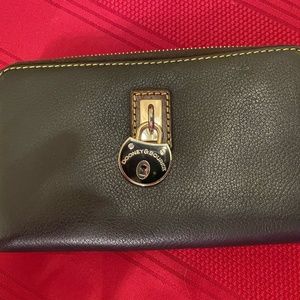 Dooney & Bourke Wallet - Black with Lock logo
